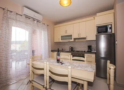 Apartmani Mistral Lopar